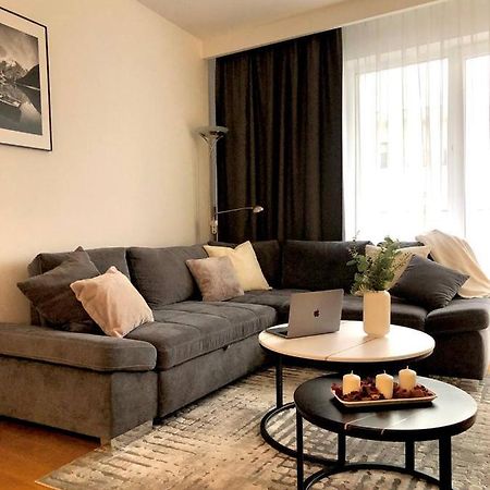 Apartaments Airport Okecie Premium Warszawa Eksteriør bilde